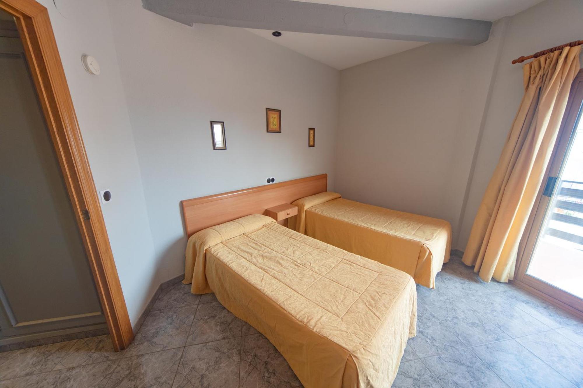 Hostal Virginia Favareta Dış mekan fotoğraf