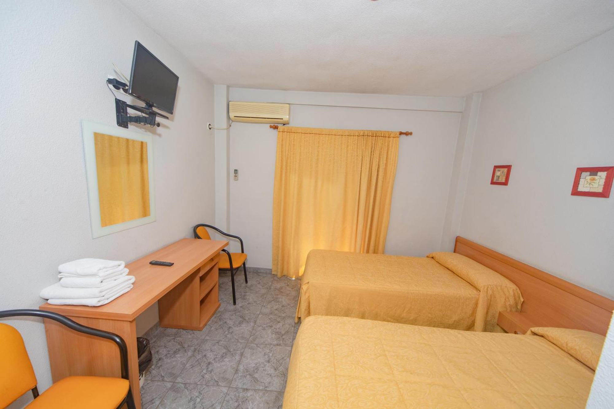 Hostal Virginia Favareta Dış mekan fotoğraf